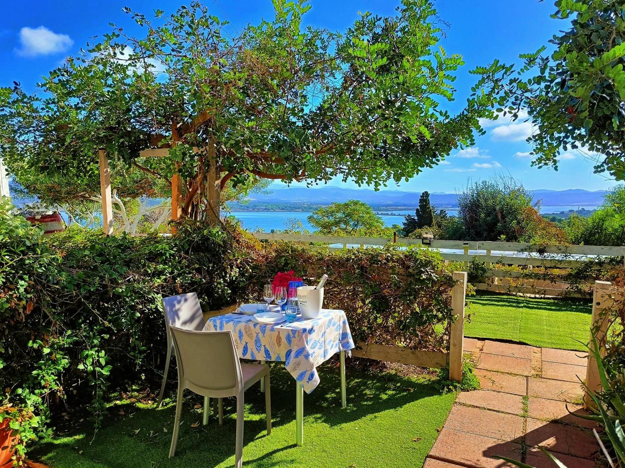Panohome Porto Pino Bagian luar foto