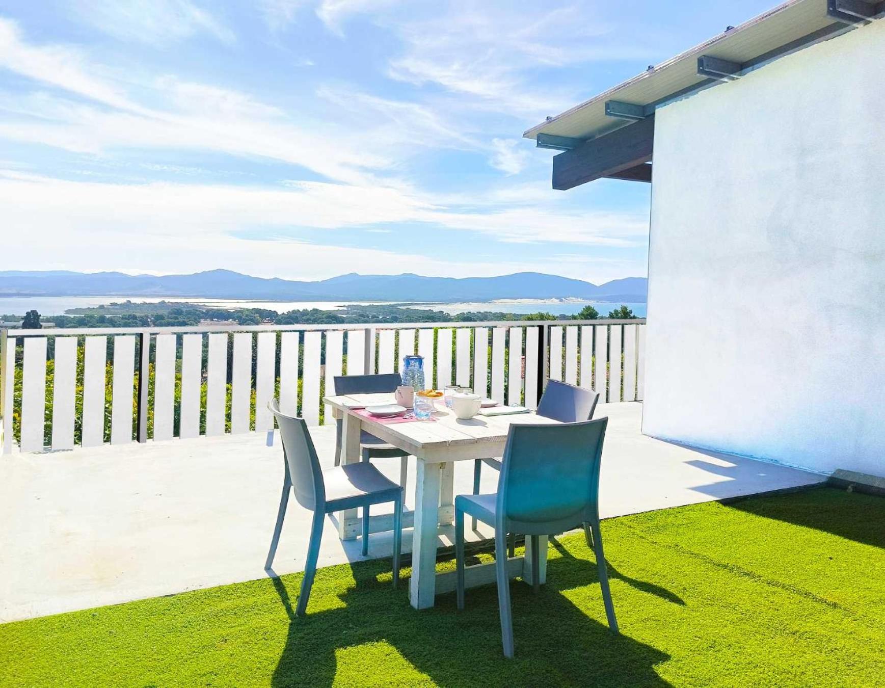 Panohome Porto Pino Bagian luar foto